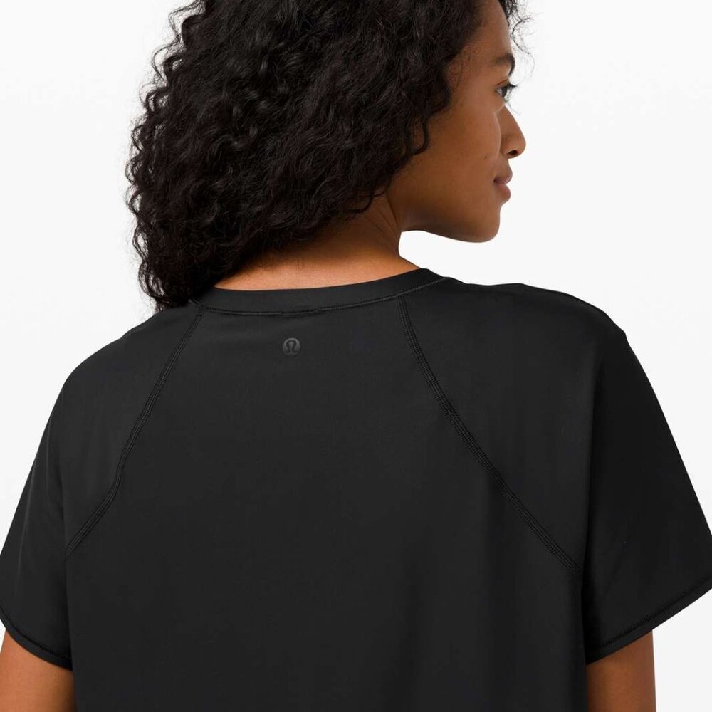 lululemon athletica Black Short Sleeve Women's Tee